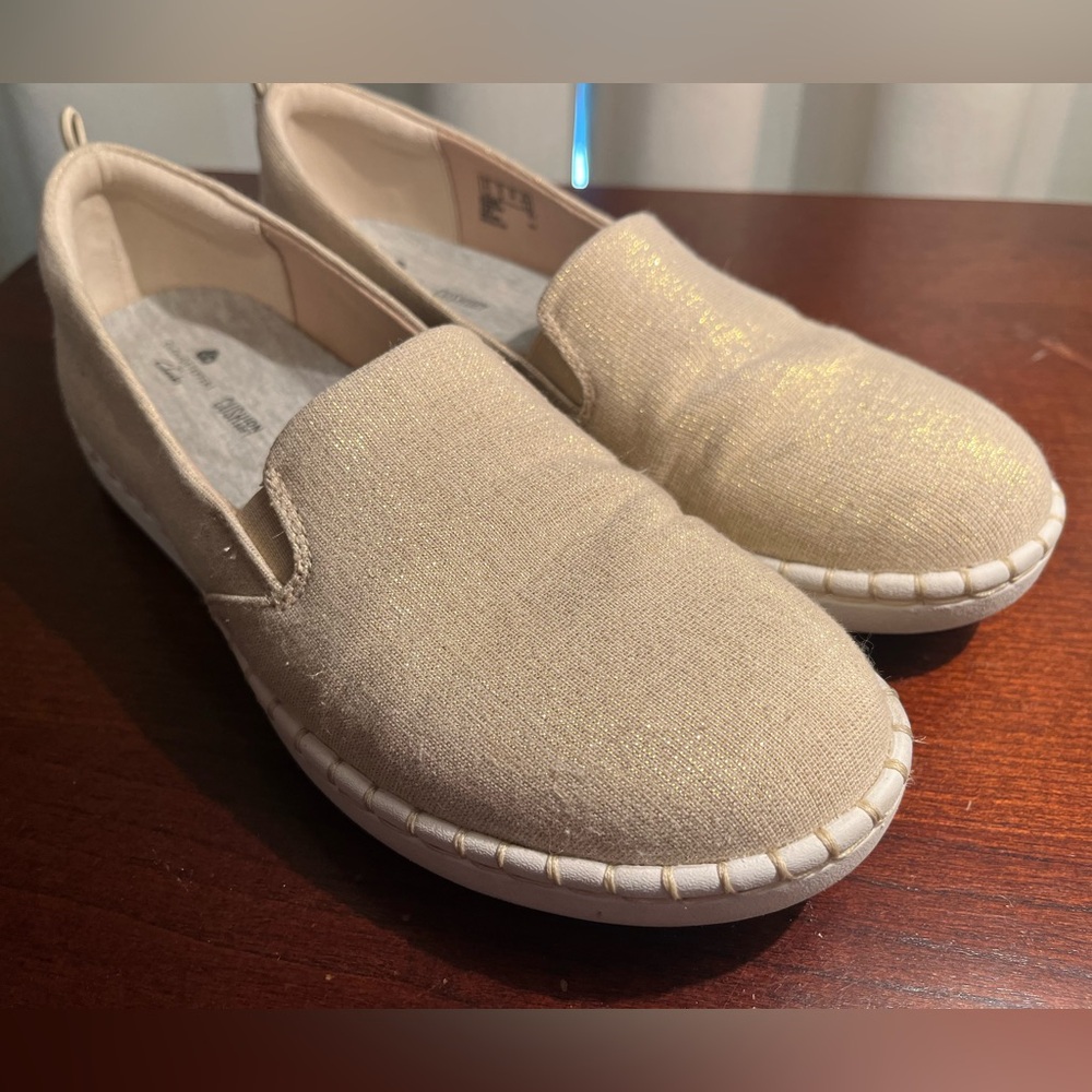 CLOUDSTEPPERS By Clarks Step Glow Slip-on Women's Shoes

Soft Gold Size 8